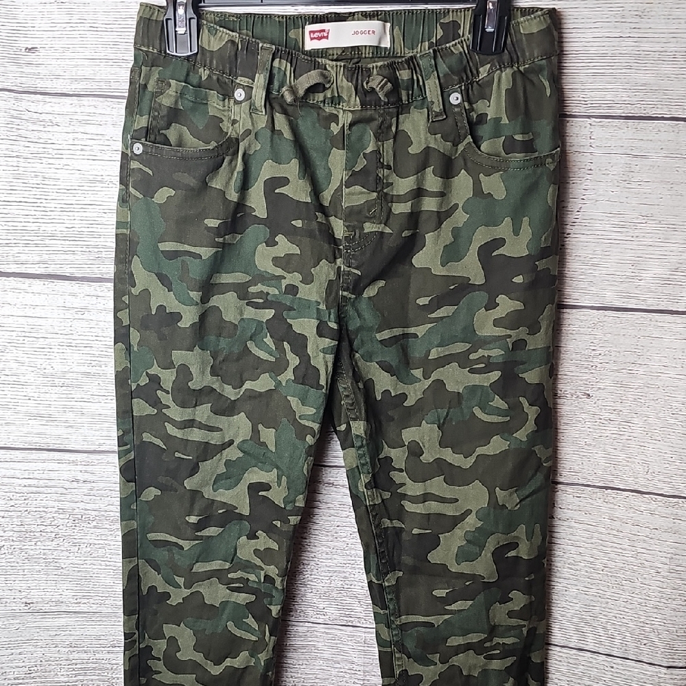 Levi's Girl's Green Camouflage Stretch Joggers